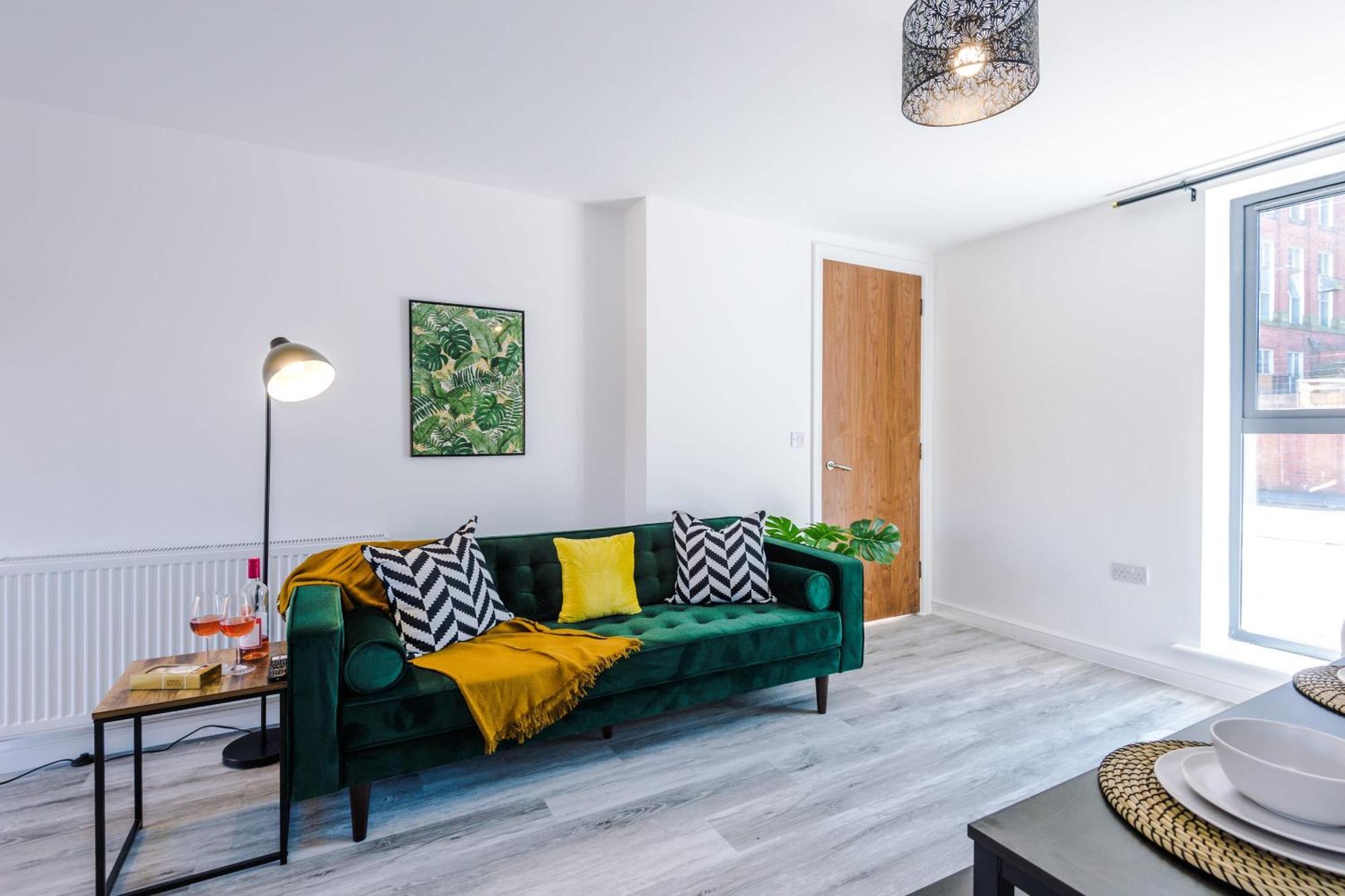 Вилла Rest&Recharge At Waterway House Манчестер Экстерьер фото